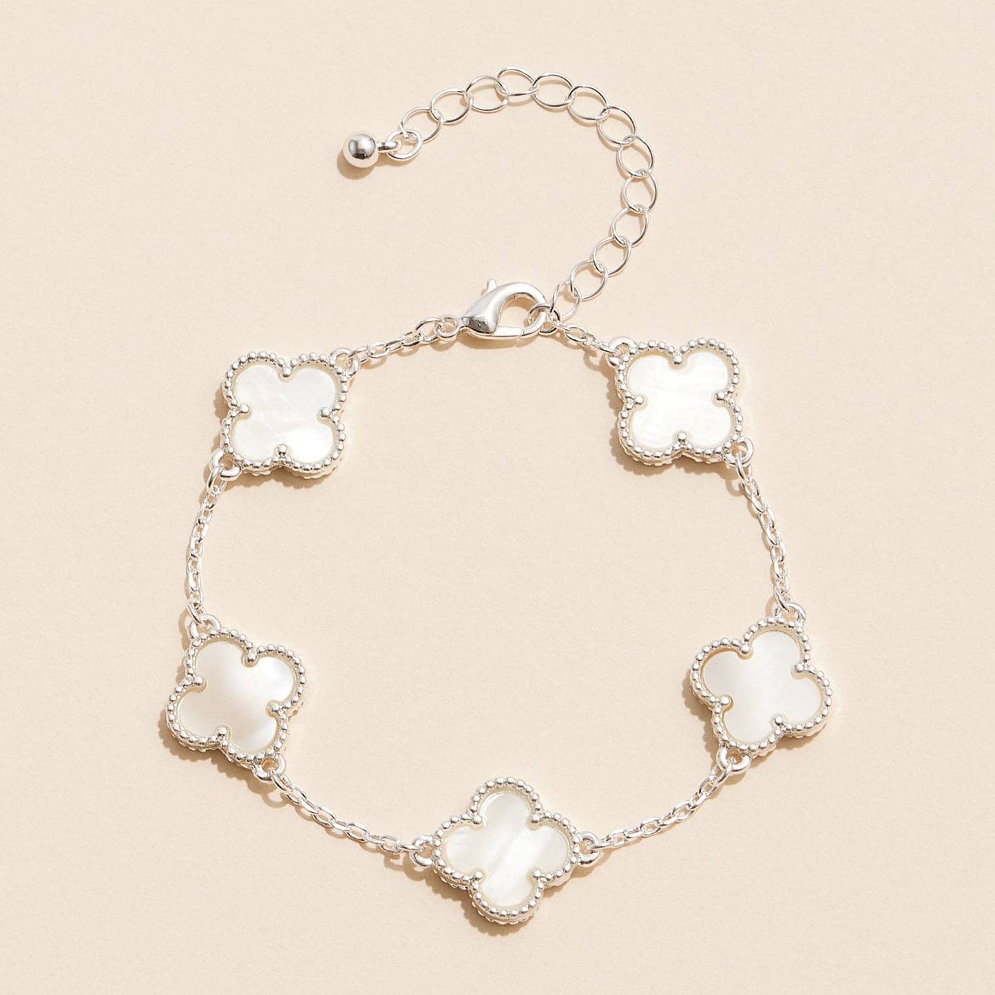 Colorful Shell Charm Bracelet with Gold Detailing: Black/White / One / 5SB21068