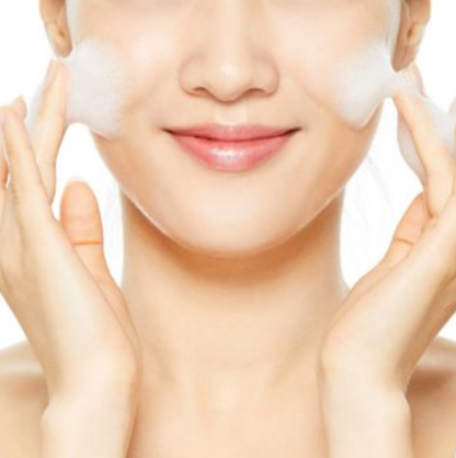 COSRX Salicylic Acid Daily Gentle Cleanser