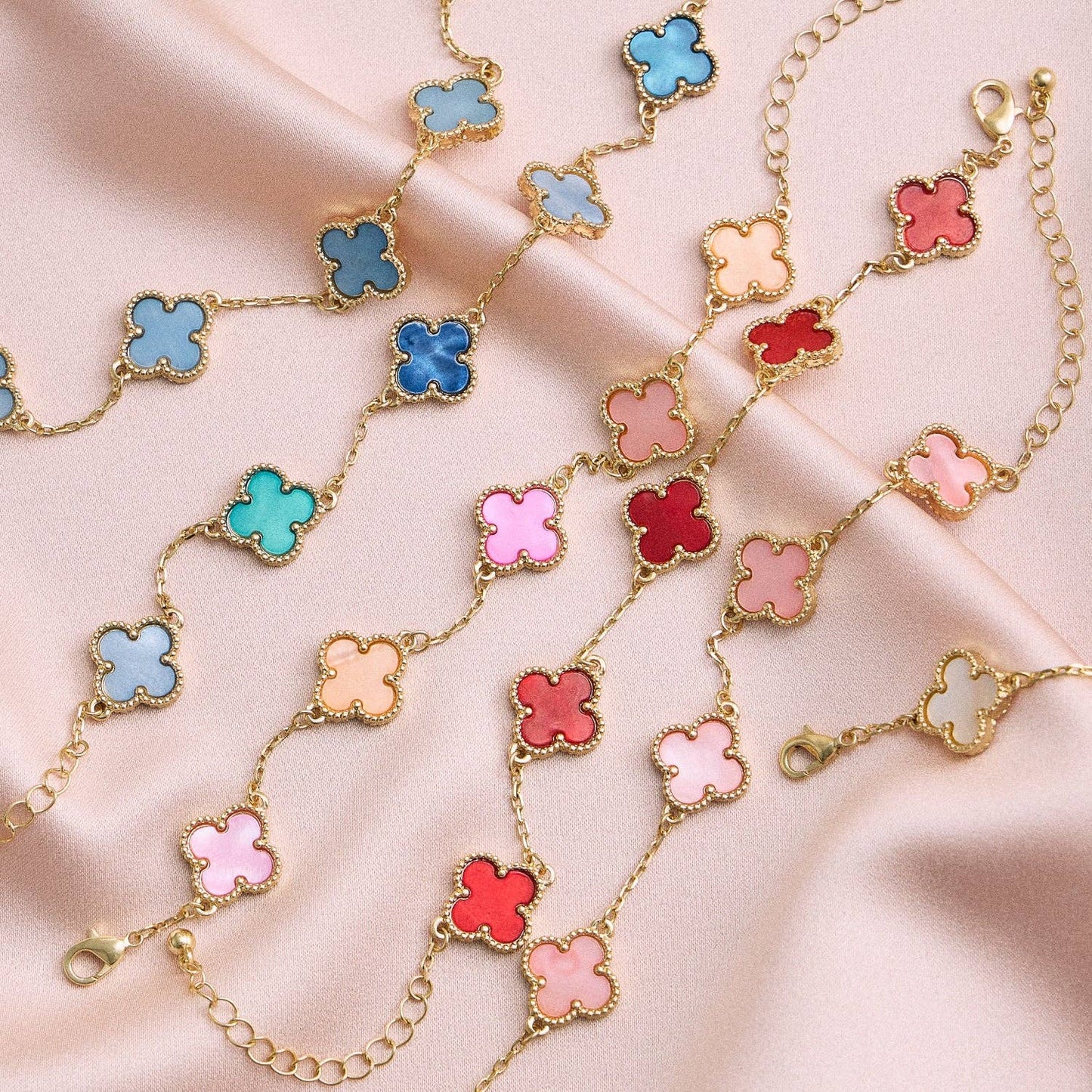 Colorful Shell Charm Bracelet with Gold Detailing: Multi Pink / One / 5SB21068