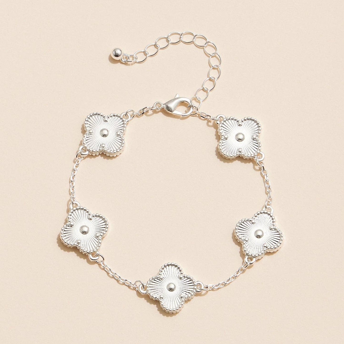 Colorful Shell Charm Bracelet with Gold Detailing: Black/White / One / 5SB21068