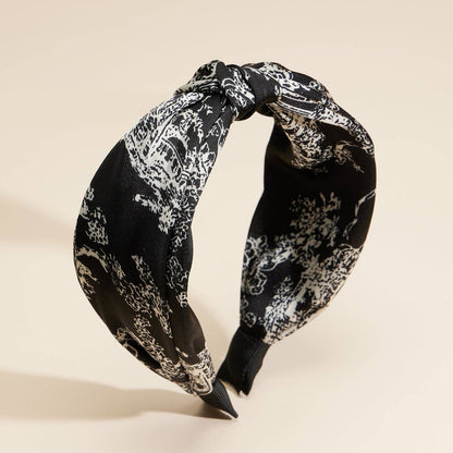 Elegant Vintage Print Knotted Headband Set: Black / One / 4EH87017